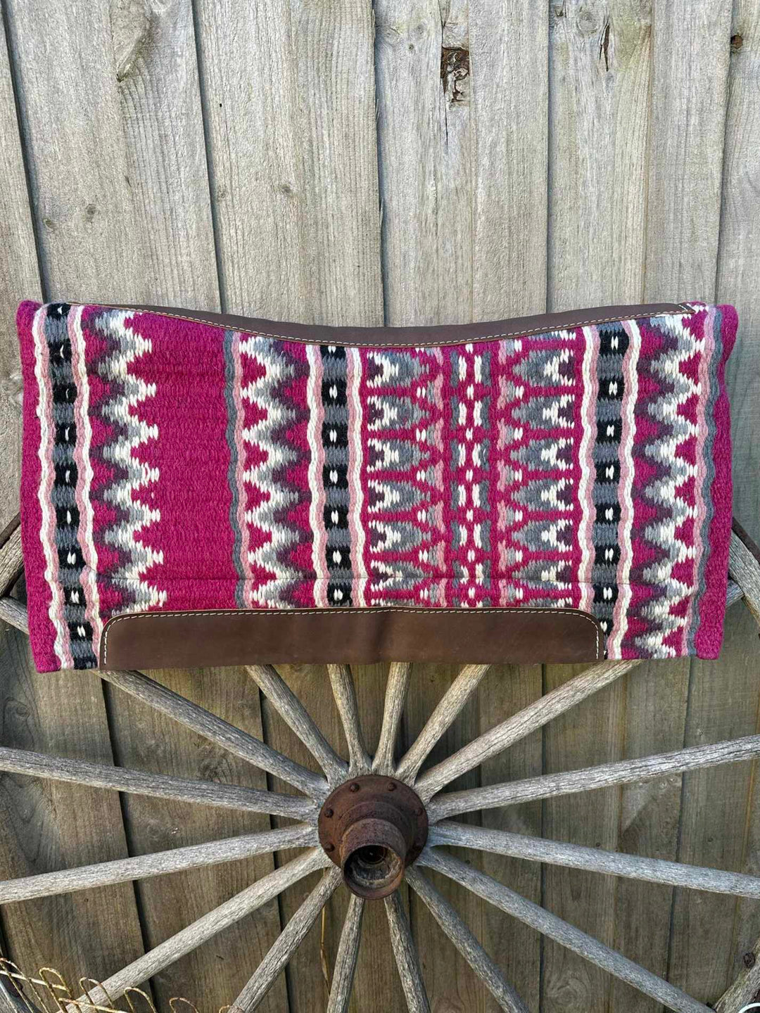 Western Saddle Pad Wool Contoured Pleasure/ Cutting Pad 34x36 3/4" Wool Top Memory Felt Bottom