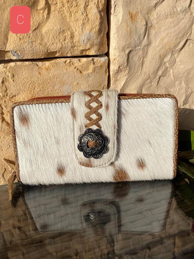Western Cowhide Purse Hair on Hide and Leather Tan & White  display picture 1