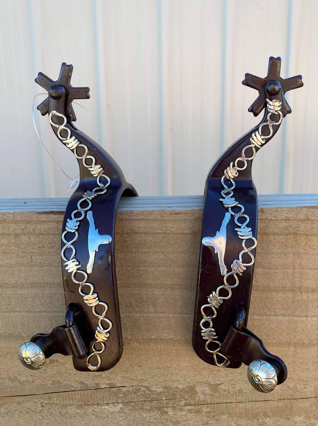 Spurs - Unisex Brown Steel Longhorn Barbwire Spurs