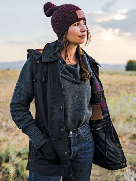 Outback Athena Oilskin Vest Black