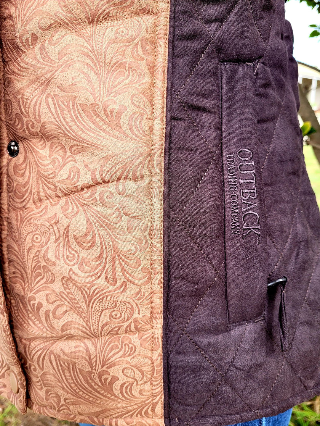 Outback Ladies Burlington Embossed Vest Size Sm