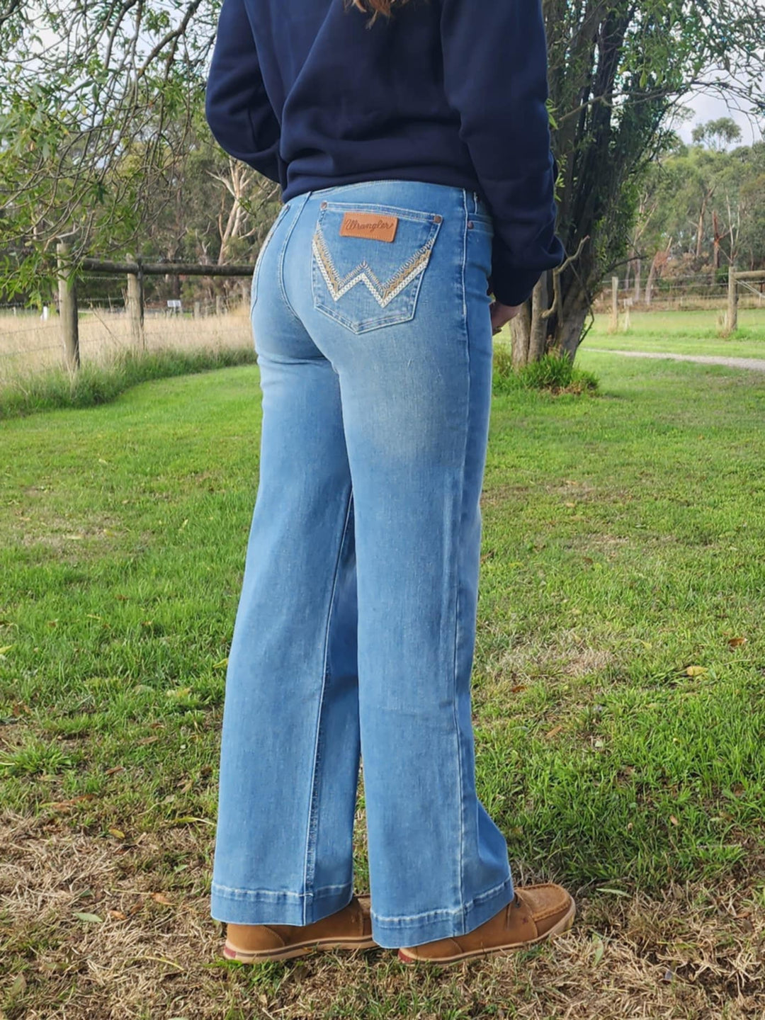 Wrangler High Rise Chloe Wide leg Short 30"