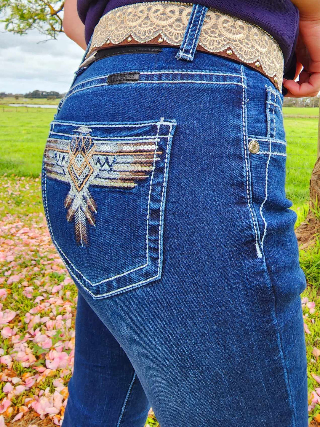 Outback Delta Mid Rise Stretchy Jeans Size 8