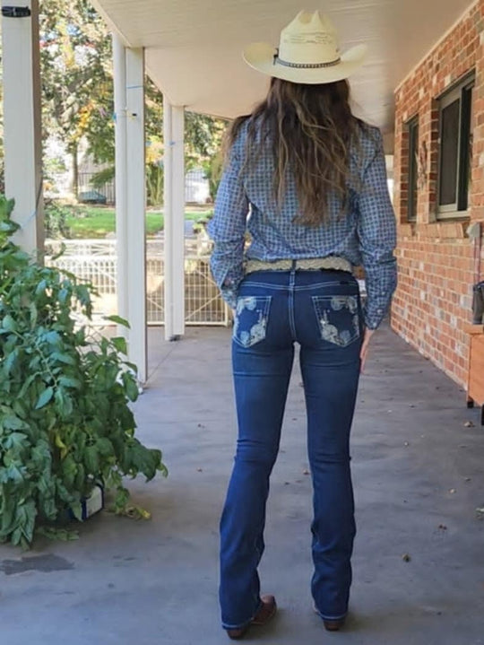 Outback Georgia Mid Rise Stretchy Jeans