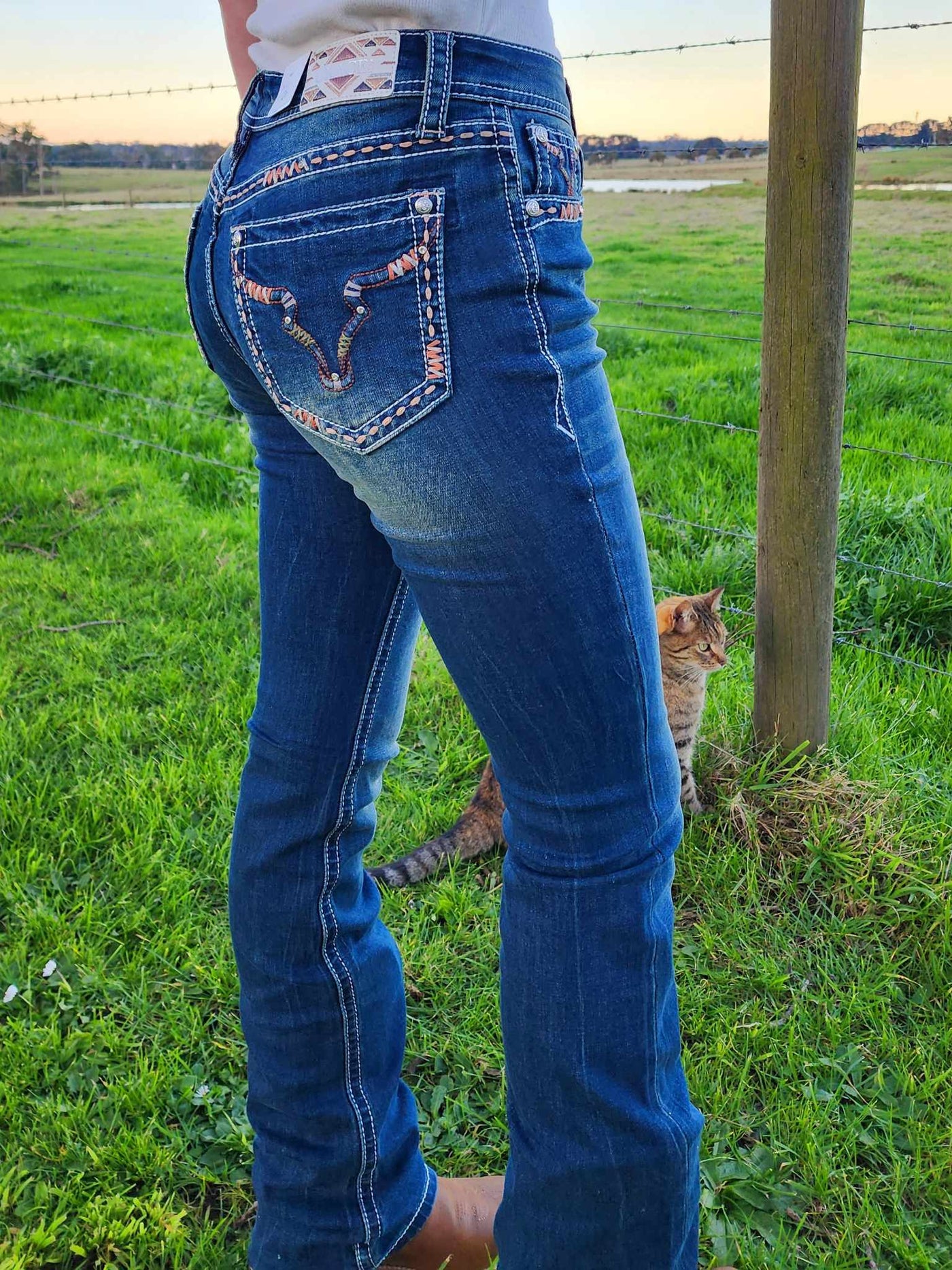 Grace In LA Easy Fit COMFY  Mid Rise Western Steer Pocket 32" Leg Jeans