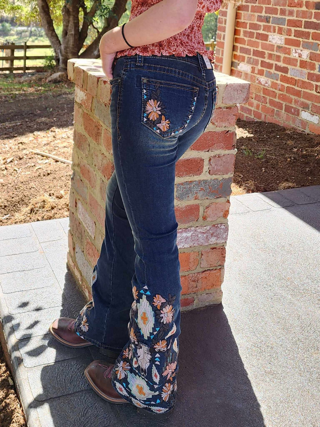 Grace in LA Mid Rise Feather & Western Motif Embroidery Flare Jeans