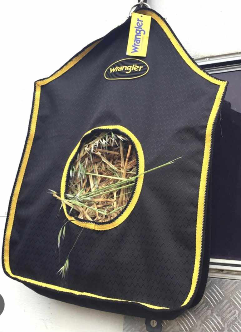 Wrangler Arnie Hay Bag