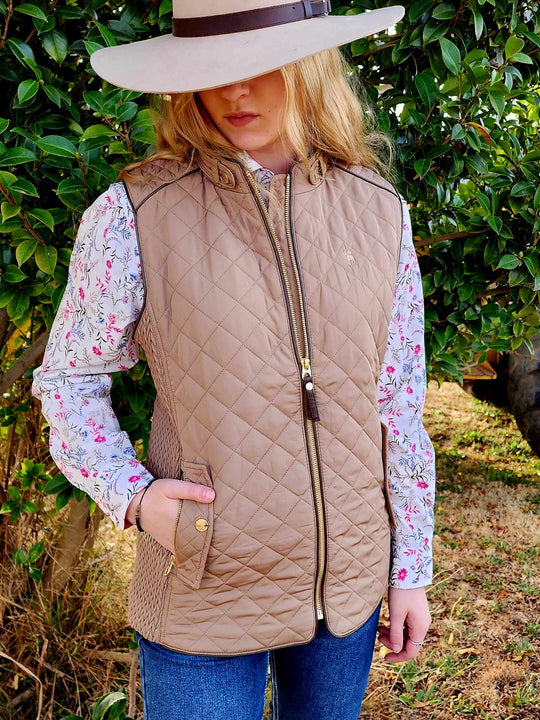 Thomas Cook Mia Tan Quilted Vest Size Small
