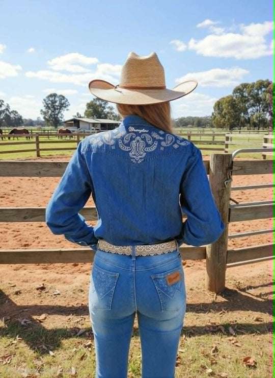 Wrangler High Rise Paige Stretch Riding Jeans - Super COMFY