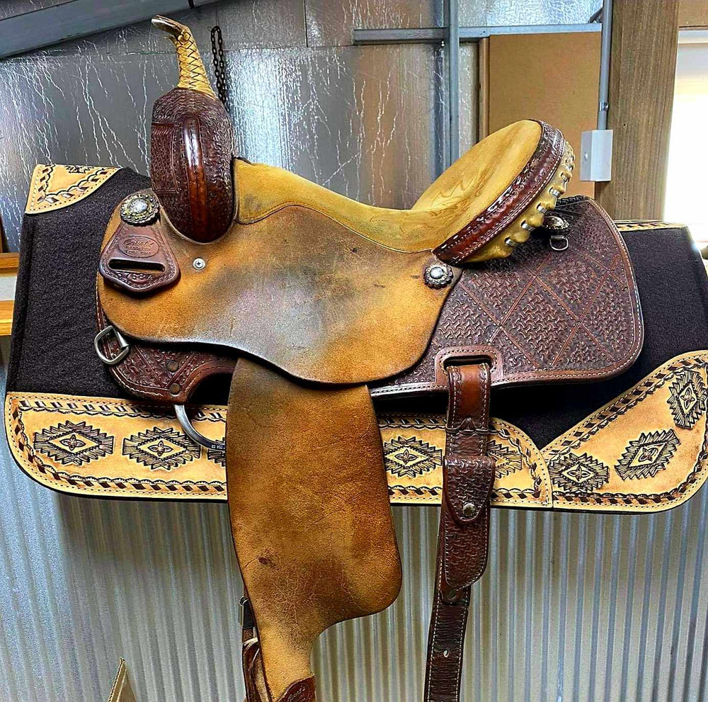 Western Saddle Pad  Felt Contoured 31" X 32"  Aztec Pattern