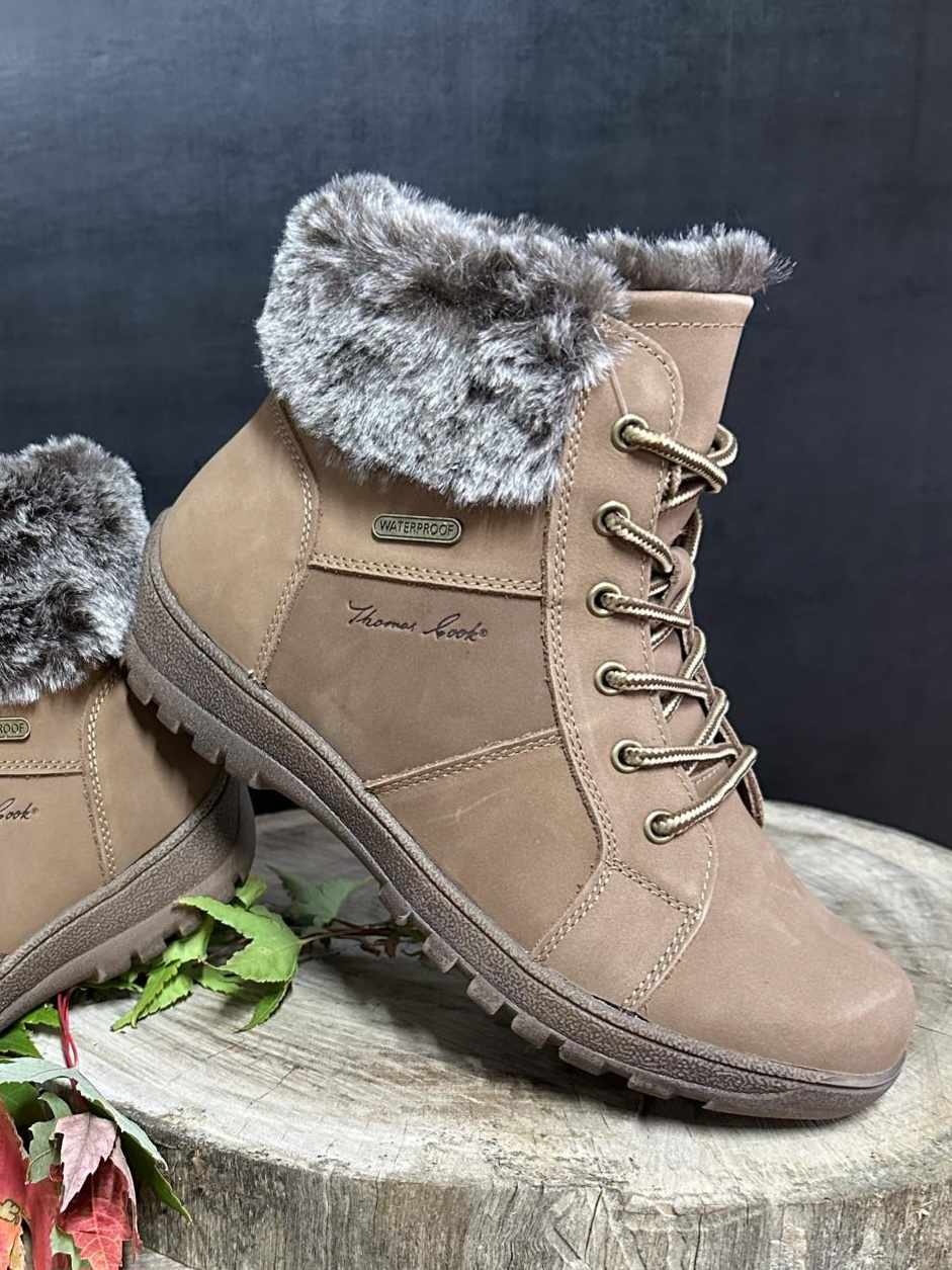 Thomas Cook Ladies Quamby Winter Waterproof Leather Boots Size 9 or 10