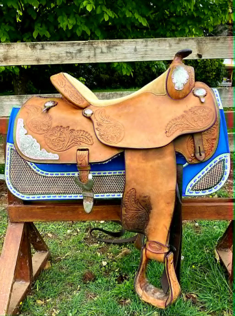 USED Saddle - Trails End MaryAnne Powell 15.5" Reining Saddle  PICK UP ONLY