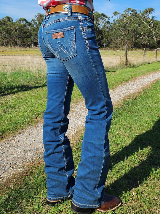 Wrangler Sadie Low Rise Stretch  " Ginny " Jeans