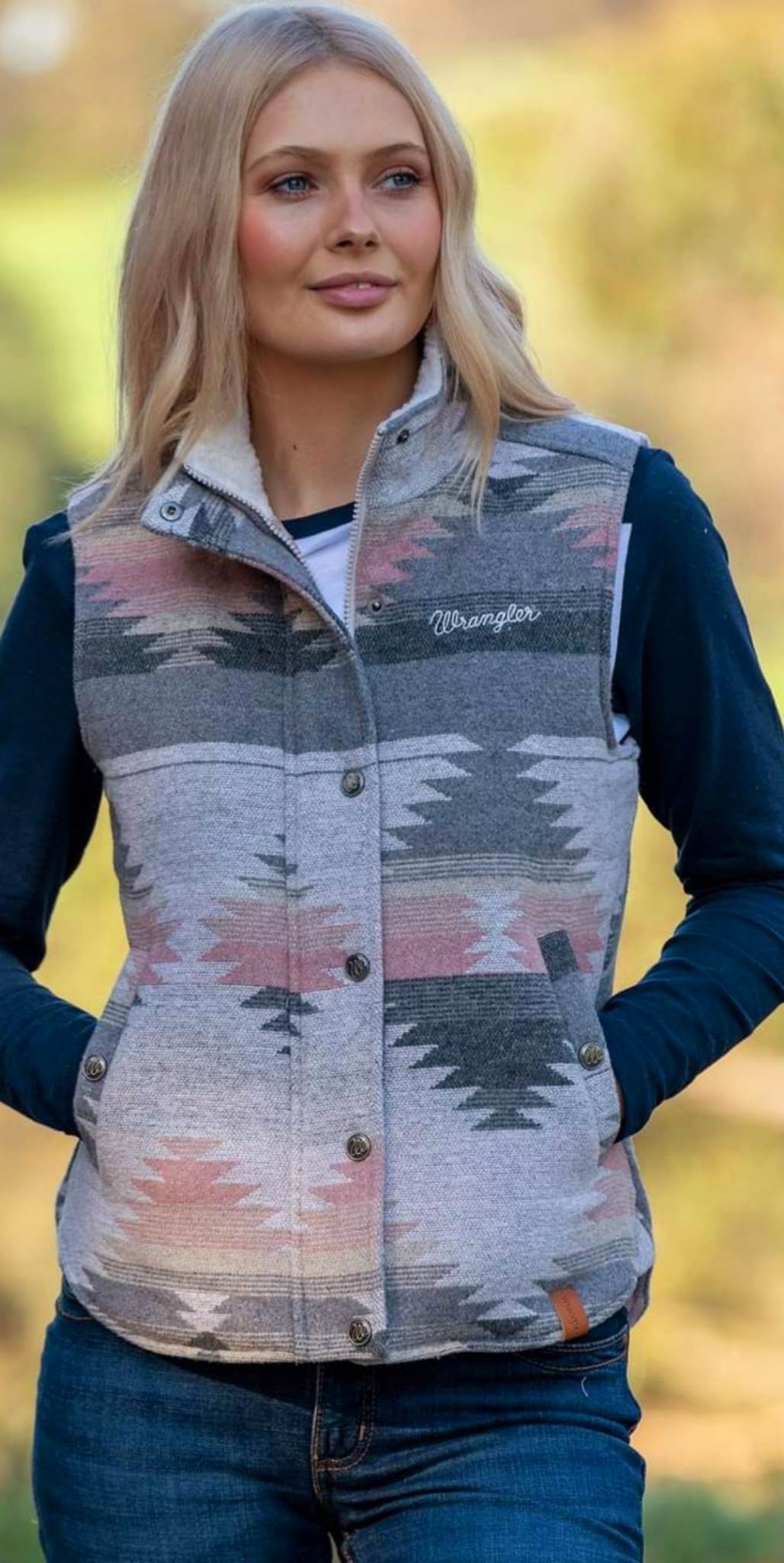Wrangler  Harlene Warm Wool Blend Aztec Vest Size  L or 2XL