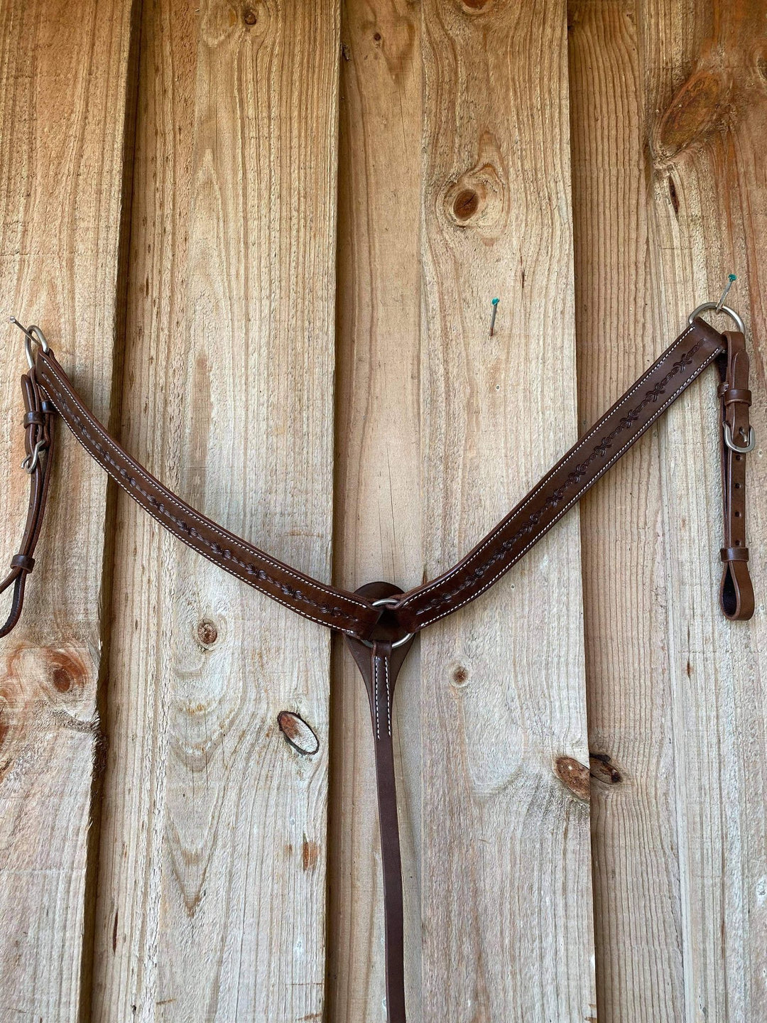 Breastcollar - Dark Oil with Barbwire Tooling