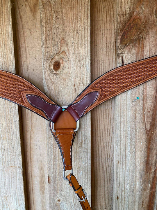 Breastcollar - Heavy Duty Basketweave Contour Breastplate Medium Oil