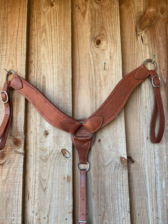 Breastcollar - High Quality Heavy Duty Contour Ranch Collar Barbwire