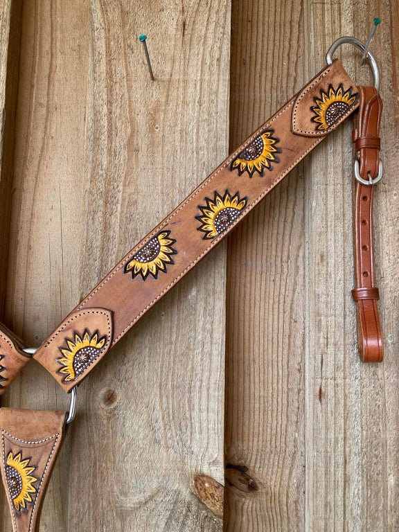 Breastcollar - Western Style with Handpainted Sunflower