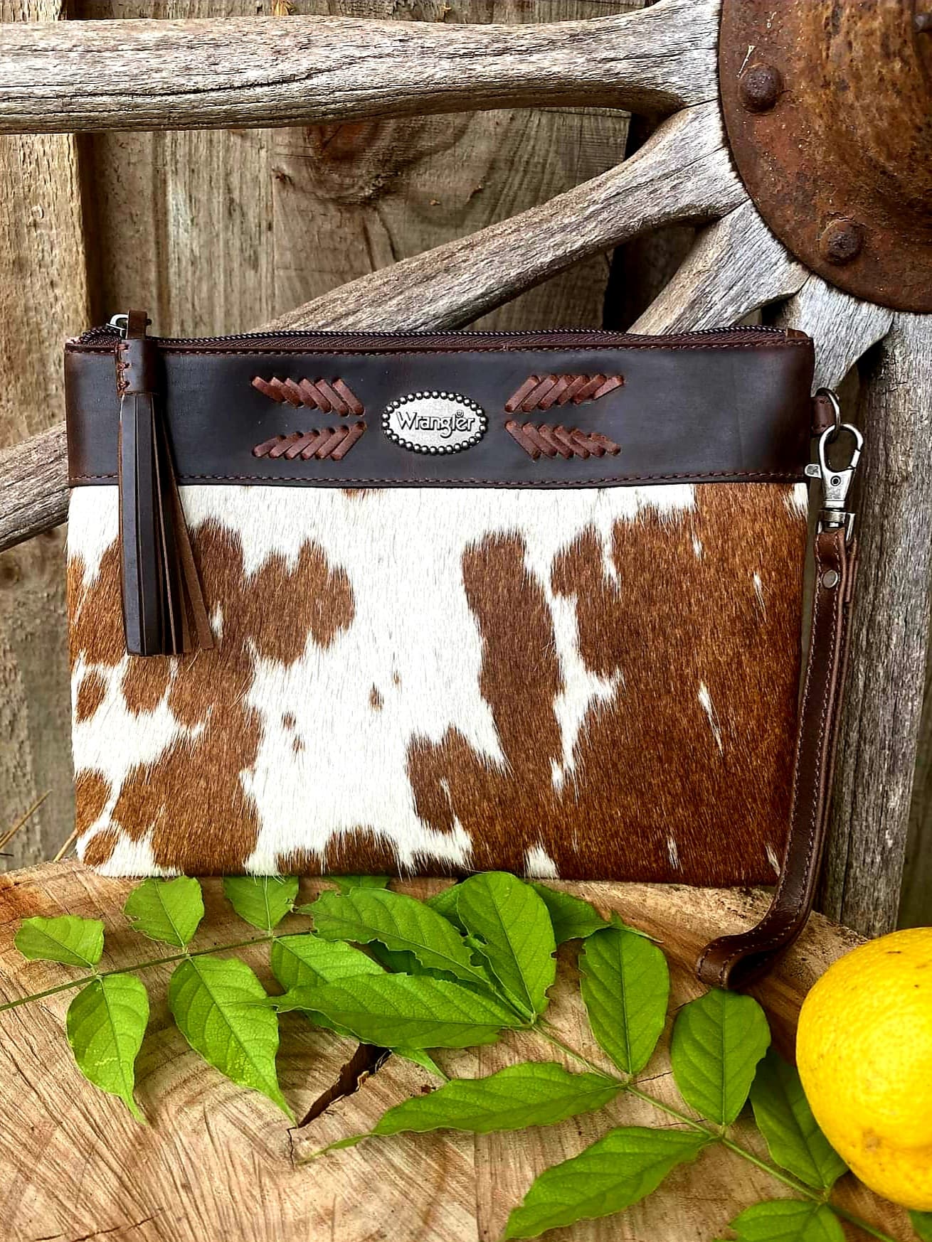 Wrangler  Isabell Genuine  Cowhide  Leather Clutch