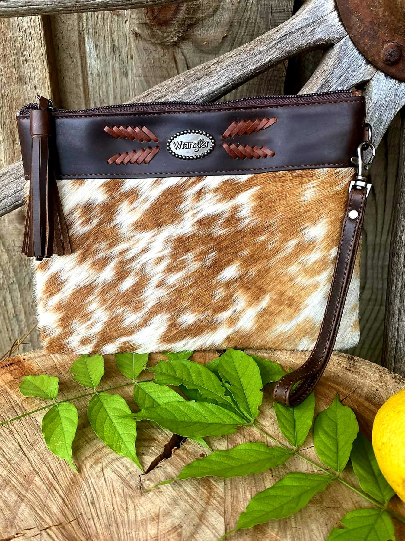 Wrangler  Isabell Genuine  Cowhide  Leather Clutch