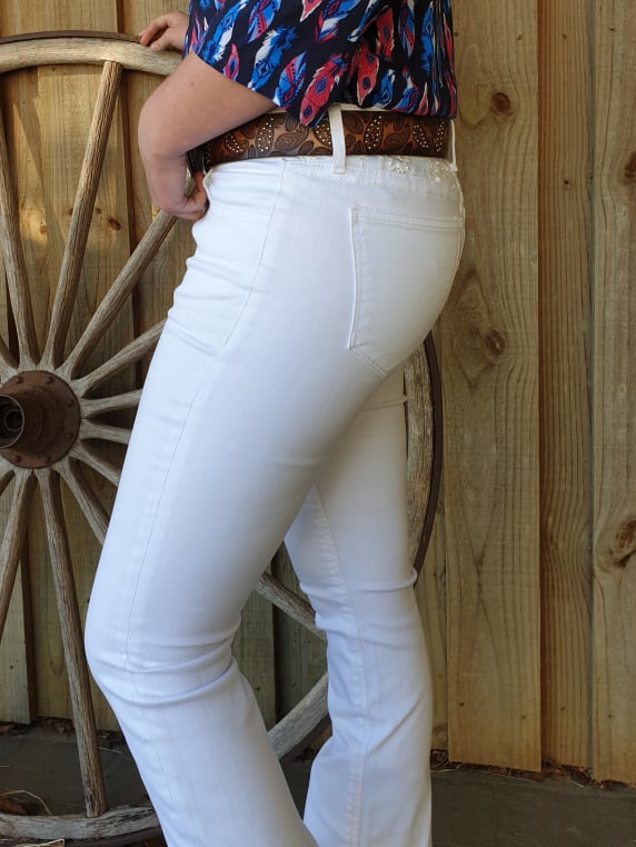 Grace in La White Easy Fit Mid Rise Lace Yoke Jeans Size 33 or 34