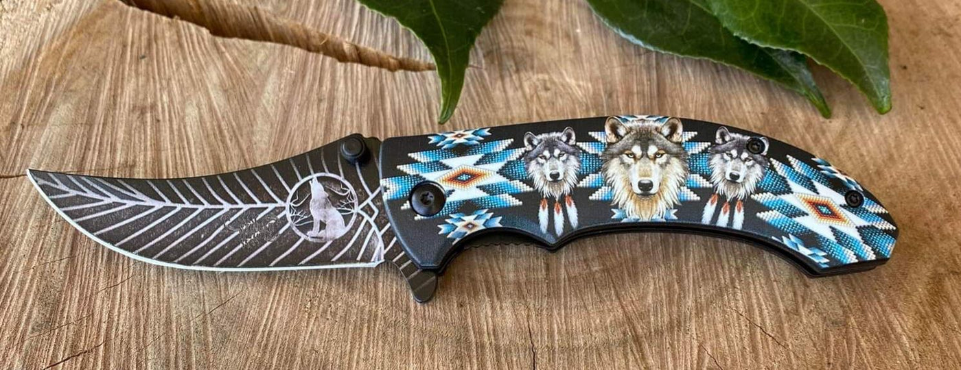 Knife - Native American Wolf Pocket Knife