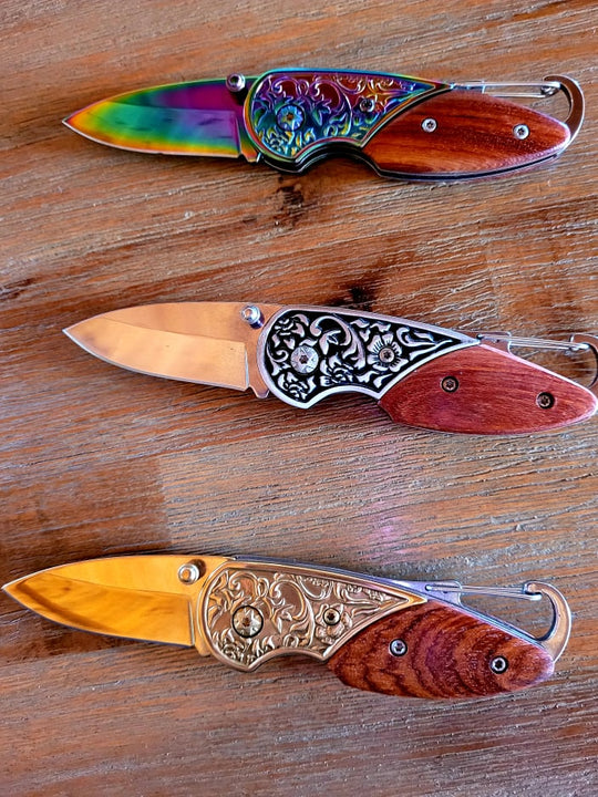 Knife - Small Pocket Knife Embossed Design BLK