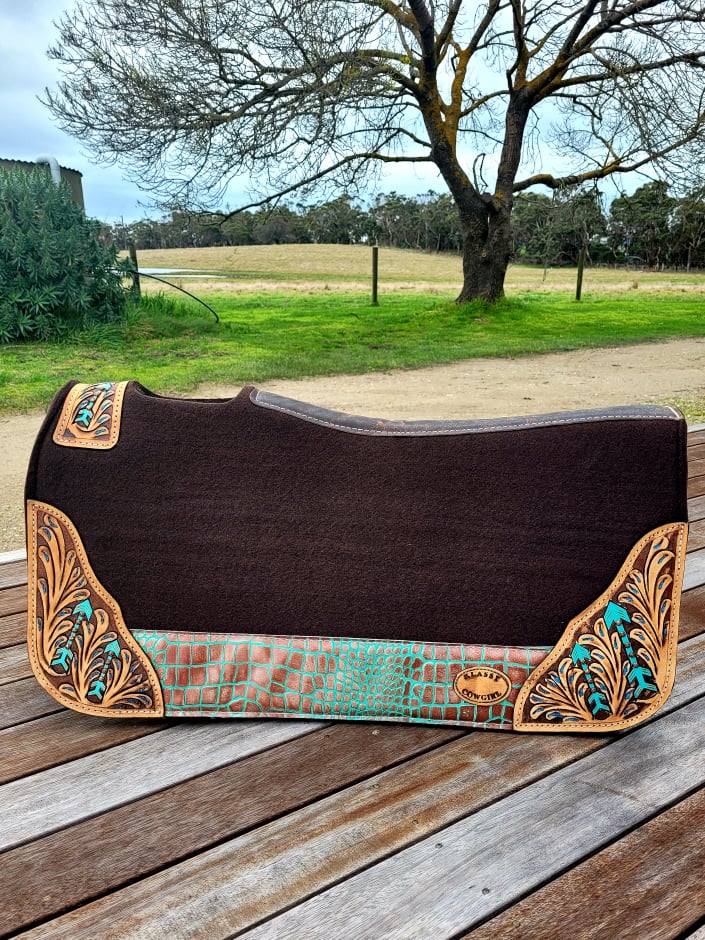 Western Klassy Cowgirl  Western Saddle Pad  28x30  Barrel  Style 1”  Brown  felt
