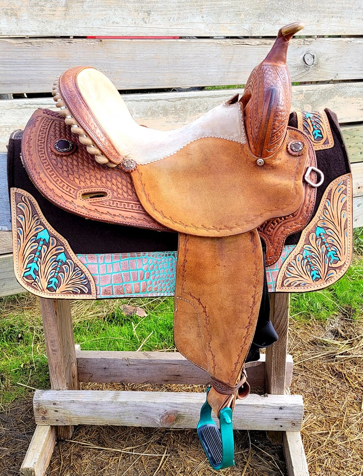 Western Klassy Cowgirl  Western Saddle Pad  28x30  Barrel  Style 1”  Brown  felt