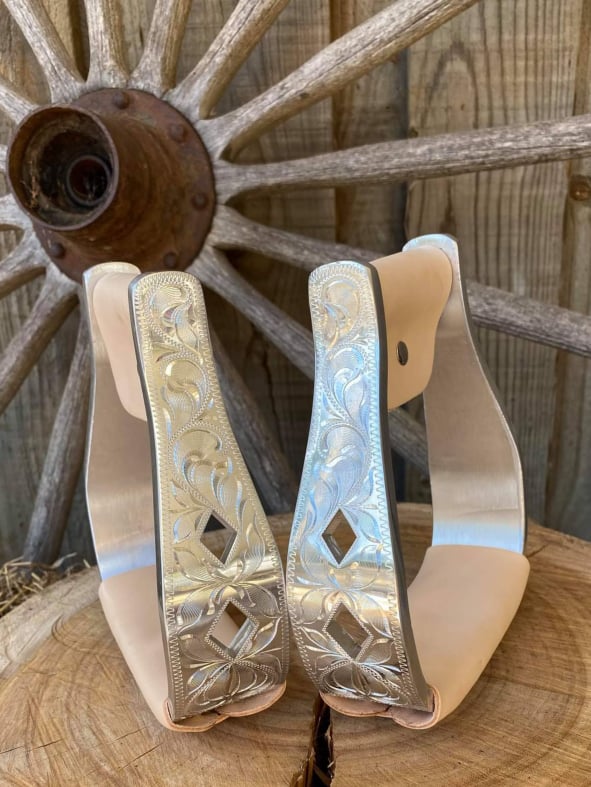 Stirrups - Show Oxbow Diamond Cutout