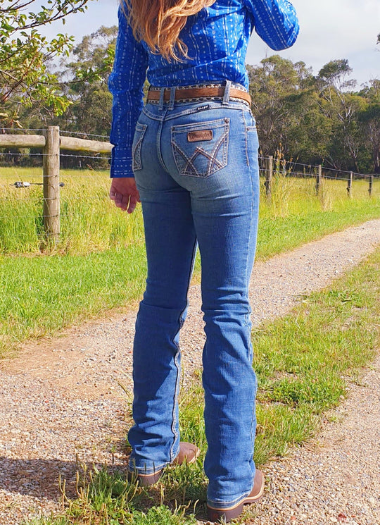 Wrangler Retro Mae Deadwood Stretch Jeans 34" Leg